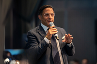 speaker-picture