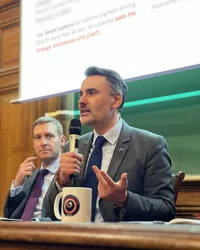 Ludovic CHAKER, incertitude speaker